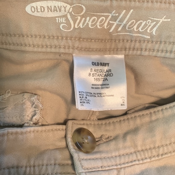 Old Navy Sweetheart Khakis. Size 8 - Picture 3 of 3